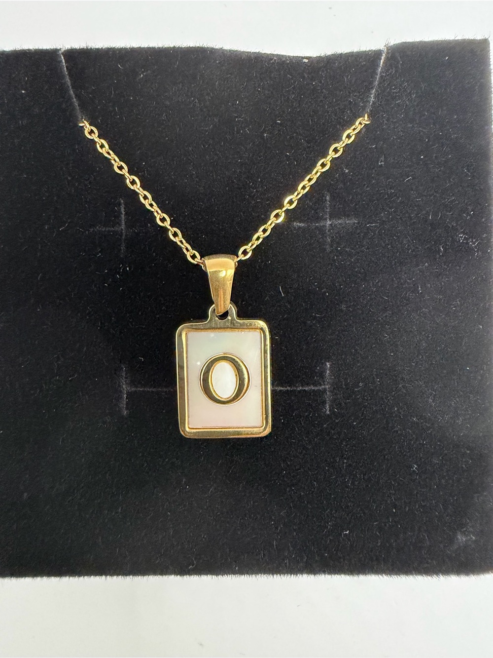 “0” Gold Initial Letter Pendant Necklace - Personalized Women’s Jewelry